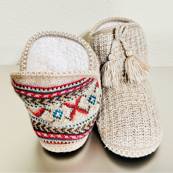 A La Mode Knit Cozy Faux Fur Lined Tassel Multicolor Slipper Boots Sz M 7–8 - Picture 5 of 10